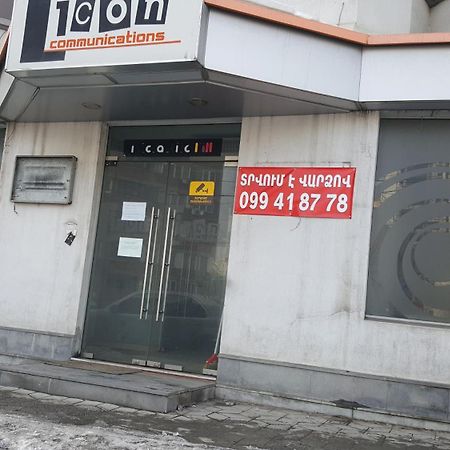 Aaa Hotel Yerevan Ngoại thất bức ảnh