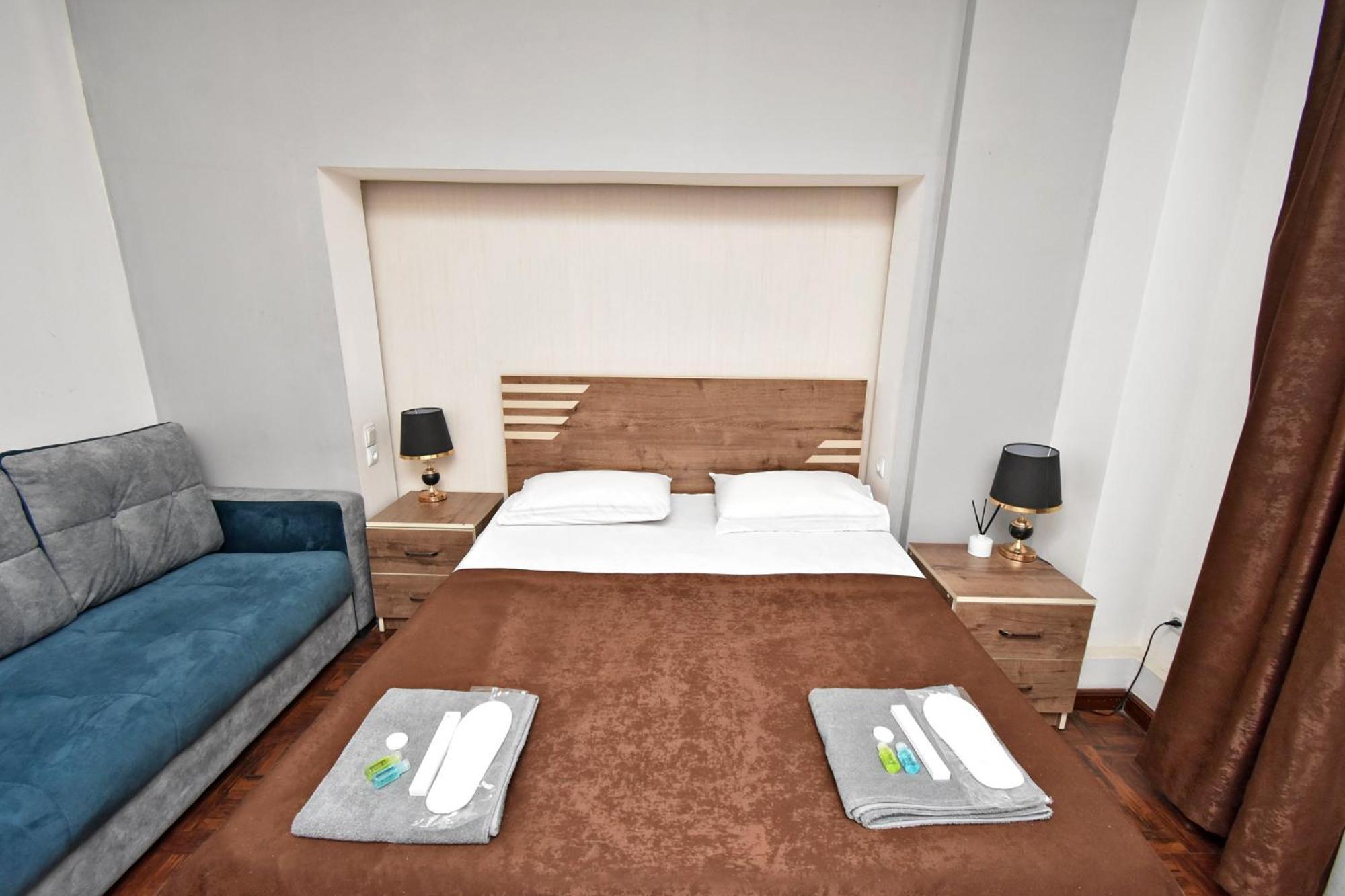 Aaa Hotel Yerevan Ngoại thất bức ảnh